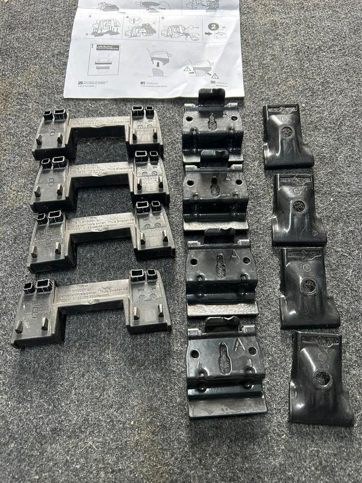 Thule kit 186019 (Audi A4 en Q5), Auto diversen, Dakdragers, Zo goed als nieuw, Ophalen of Verzenden