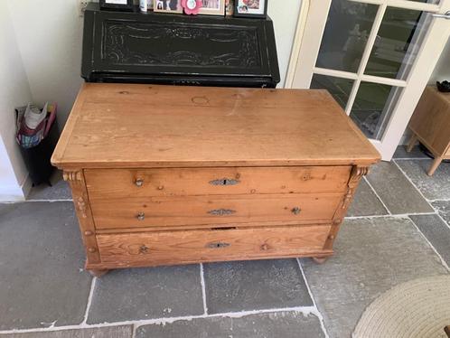 Oud grenen Dekenkist / tv meubel, Huis en Inrichting, Kasten | Televisiemeubels, Gebruikt, Minder dan 100 cm, 100 tot 150 cm, 50 tot 75 cm