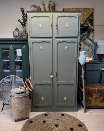 Linnenkast biedermeier art deco meidenkast hoog taupe beschikbaar voor biedingen