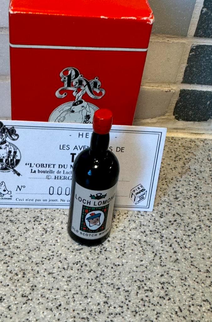 Voorwerp van de mythe De fles van Loch Lomond, Verzamelen, Stripfiguren, Zo goed als nieuw, Beeldje of Figuurtje, Kuifje, Ophalen of Verzenden