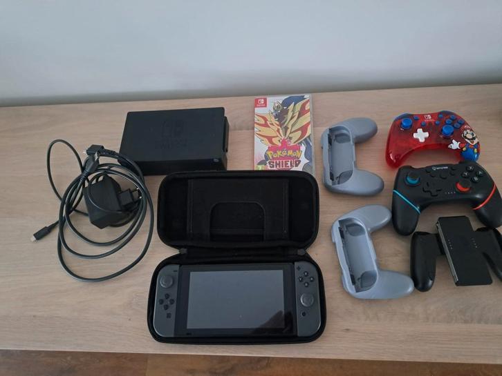 nintendo switch, Spelcomputers en Games, Spelcomputers | Nintendo Switch, Zo goed als nieuw, Switch Original, Met 2 controllers