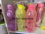 Tupperware eco fles plus 1,5L lila roze geel voorraad, Ophalen of Verzenden, Nieuw, Paars