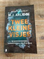 Twee kleine visjes - M.J. Arlidge, Boeken, Thrillers, Ophalen of Verzenden, Zo goed als nieuw, Nederland, M.J. Arlidge
