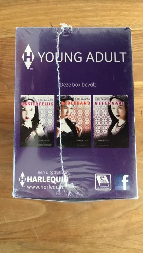 Julie Kagawa - Blood of Eden boxset nieuw, Boeken, Kinderboeken | Jeugd | 13 jaar en ouder, Zo goed als nieuw, Ophalen of Verzenden