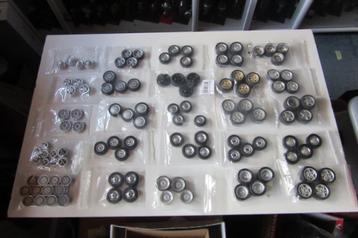 Veel wielen en velgen voor modelauto’s 1;18 beschikbaar voor biedingen