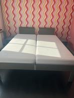 Auping bed, lattenbodems, nieuwe matrassen en nachtkastjes, 210 cm, Tweepersoons, Ophalen of Verzenden, Zo goed als nieuw
