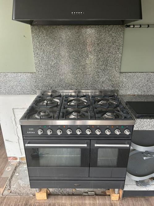 Boretti gasfornuis incl 2 ovens en wokbrander, Witgoed en Apparatuur, Fornuizen, Gebruikt, Vrijstaand, Gas, 5 kookzones of meer