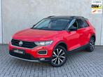 Volkswagen T-Roc 1.5 TSI Sport DSG Pano Camera Carplay LED, Stof, 4 cilinders, 150 pk, Bedrijf