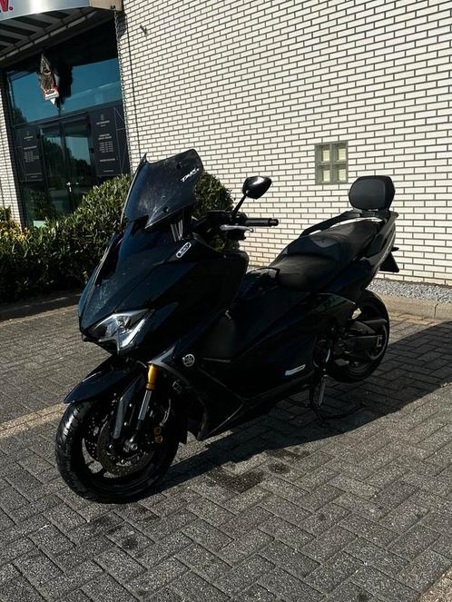 Yamaha T-Max DX 530 cc 2017 Black on Black, Motoren, Motoren | Yamaha, Particulier, Scooter, 12 t/m 35 kW, 2 cilinders, Ophalen