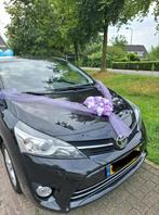 BLOEMEN BRUIDSAUTO VERSIERING BRUILOFT LINT AUTO PAARS WIT, Hobby en Vrije tijd, Feestartikelen, Ophalen of Verzenden, Zo goed als nieuw