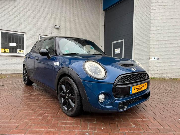 Mini 2.0 Cooper S 5D AUT 2015 Blauw, Auto's, Mini, Particulier, Benzine, C, Hatchback, Automaat, Geïmporteerd, Blauw, Voorwielaandrijving