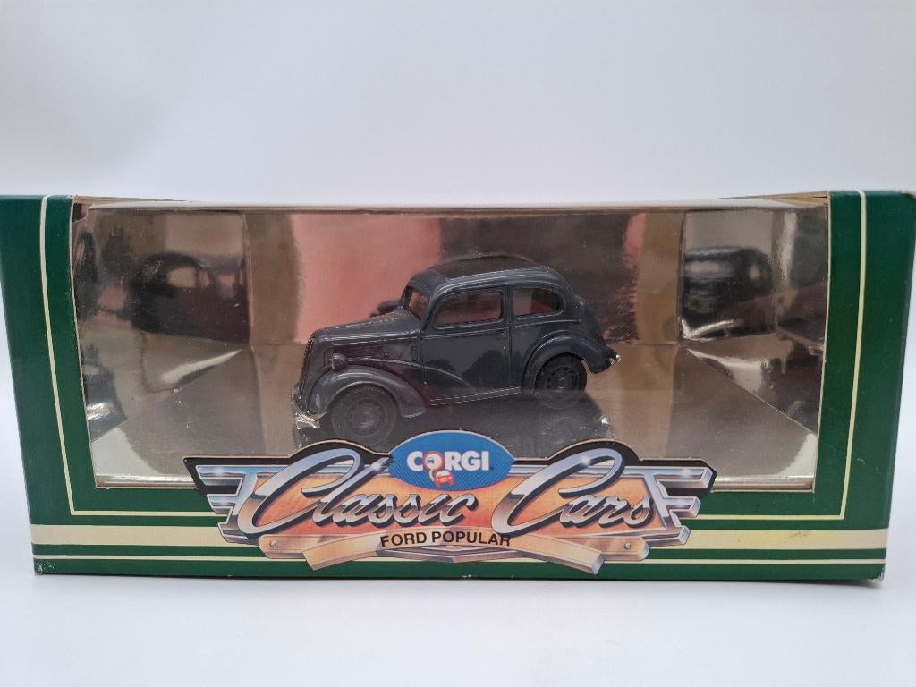 Corgi Classics Ford 103 E D701/3, Hobby en Vrije tijd, Modelauto's | 1:43, Nieuw, Auto, Corgi, Verzenden