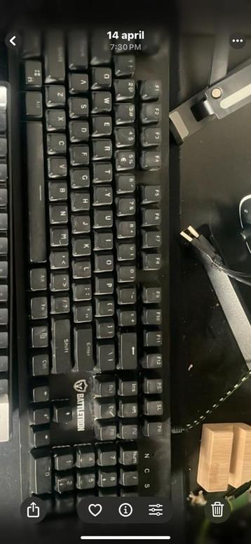 Pc beeldscherm iiyama beschikbaar voor biedingen