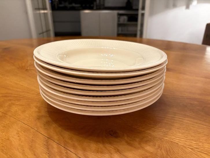 Wedgwood Edme soepborden 9 stuks als nieuw, Huis en Inrichting, Keuken | Servies, Zo goed als nieuw, Bord(en), Wedgwood, Aardewerk