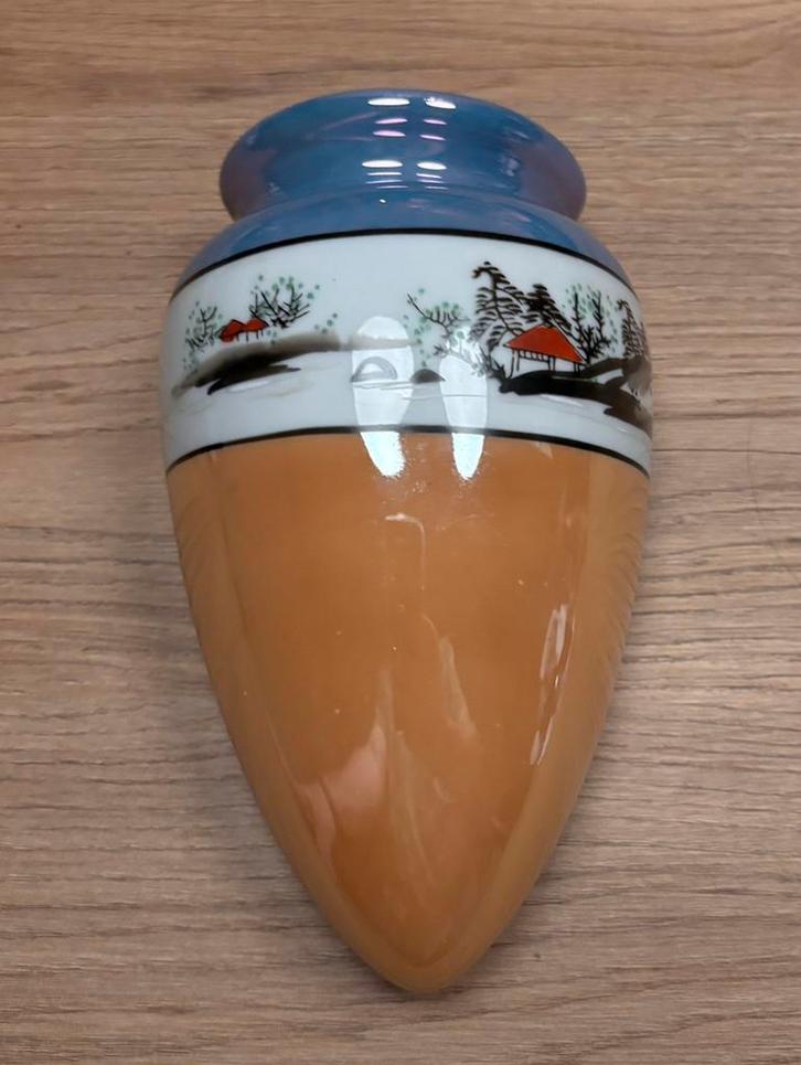 Japanse wandvaas / wandhouder van porselein — uniek motief, Antiek en Kunst, Antiek | Porselein, Ophalen of Verzenden