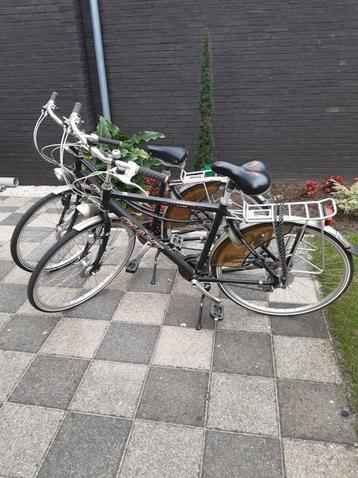 Een stel GIANT fietsen kleur zwart, 21 versnel. beschikbaar voor biedingen