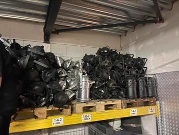 STUNTVERKOOP PAR64 / PAR56 Zwart & Zilver incl Lamp !!  beschikbaar voor biedingen