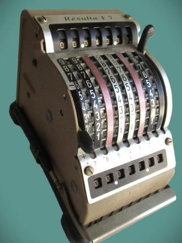 Rekenmachine Resulta E7 jaren 60~inclusief pen~Telmachine beschikbaar voor biedingen