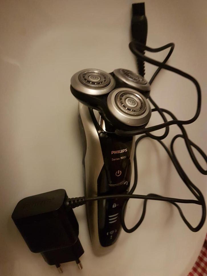 Philips Shaver Elektrisch scheerapparaat nat & droog scheren, Witgoed en Apparatuur, Persoonlijke-verzorgingsapparatuur, Zo goed als nieuw
