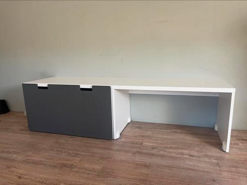 Ikea Smastad kinderbureau, Huis en Inrichting, Bureaus, Gebruikt, Bureau, Ophalen