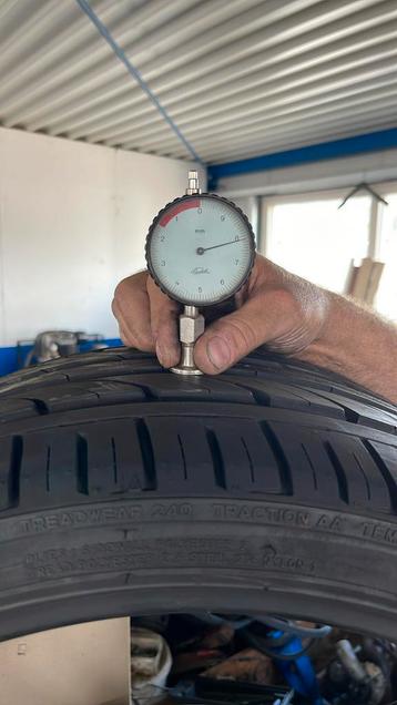 2x milestone sport 275/30zr19 beschikbaar voor biedingen