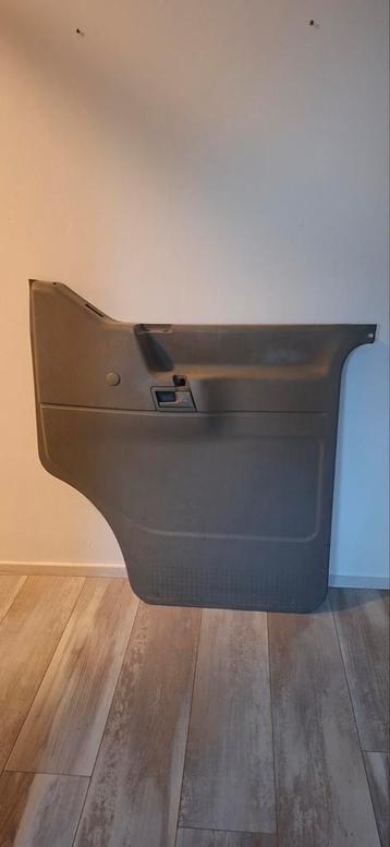 VW T4 Deurpaneel Rechtsvoor beschikbaar voor biedingen