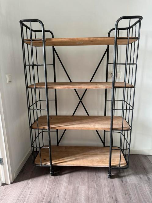 Bakkerskast | Industrieel woonaccessoire | Vintage kast, Huis en Inrichting, Kasten | Stellingkasten, Zo goed als nieuw, Ophalen