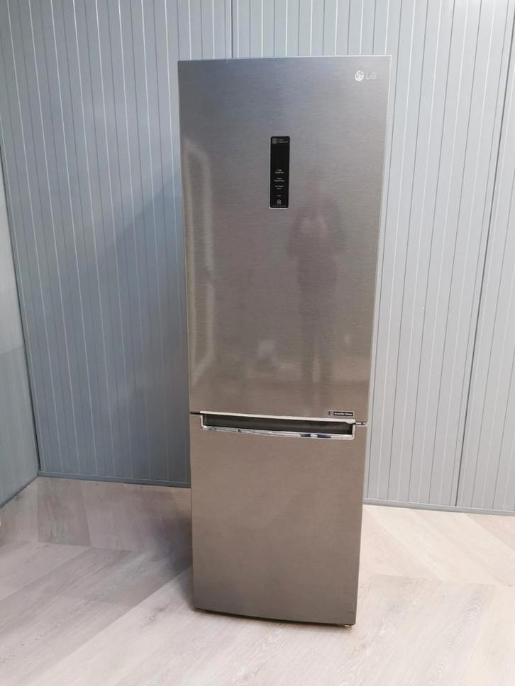 LG Koelvriescombinatie A++ NoFrost Incl Garantie&Bezorging, Witgoed en Apparatuur, Koelkasten en IJskasten, Zo goed als nieuw