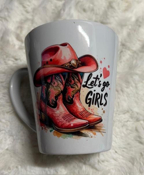 Nieuwe conische mok. Cowgirl ( line dance), Huis en Inrichting, Keuken | Servies, Nieuw, Kop(pen) en/of Schotel(s), Overige stijlen