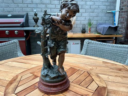 Zeer mooi groot ANTIEK beeld DENICHEUR van Aug Moreau, Antiek en Kunst, Antiek | Koper en Brons, Ophalen of Verzenden