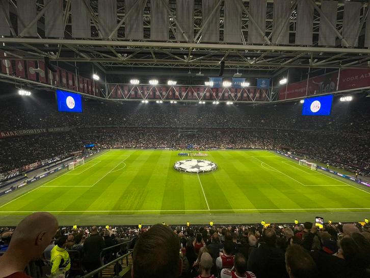 2x ajax heereveen vak 421, Tickets en Kaartjes, Sport | Voetbal, Twee personen