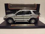 Mercedes Benz ML 320 light grey Maisto metal 1:18 KRD, Ophalen of Verzenden, Zo goed als nieuw, Auto, Maisto