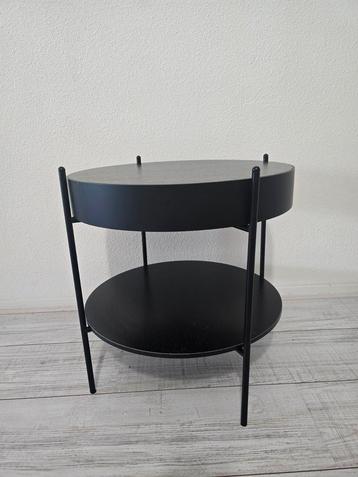 Bijzettafel nachtkastje 48 cm x 47,5 cm beschikbaar voor biedingen