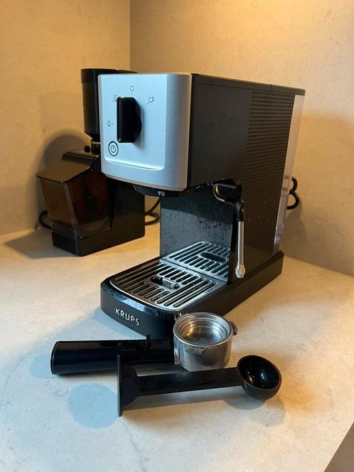 Espresso apparaat Krups XP3440 met melkopschuimer, Witgoed en Apparatuur, Koffiezetapparaten, Gebruikt, Espresso apparaat, Ophalen of Verzenden