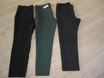 3 Nw broeken 46 €20.- Pst Yest Co Camp collectie HERFST2024  beschikbaar voor biedingen