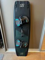 North Atmos carbon twintip zwart 138x41 2022, Ophalen, Gebruikt, Twintip, Kiteboard