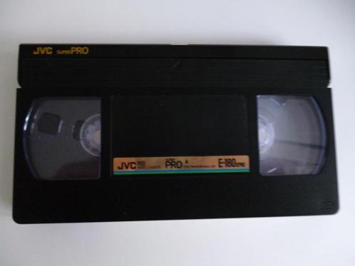 Diverse merken VHS Opneembare Videobanden in luxe opbergdoos, Cd's en Dvd's, VHS | Film, Zo goed als nieuw, Nederlandstalig, Alle leeftijden