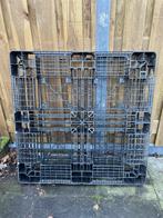 Gratis Kunststof Pallet plastic pallet 1,1m x 1,1m, Ophalen, Gebruikt, 100 cm of meer, 60 cm of meer