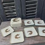 Mooie brocante set onderzetters met gouden kraanvogels, Ophalen of Verzenden, Zo goed als nieuw, Glas of Kopje