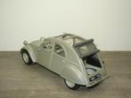 Citroen 2CV - Maisto 1:18, Hobby en Vrije tijd, Modelauto's | 1:18, Gebruikt, Auto, Maisto, Verzenden