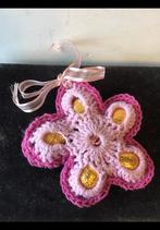 Leuk haakwerk, paas decoratie voor 6 paaseitjes. Roze + lila, Ophalen of Verzenden, Zo goed als nieuw