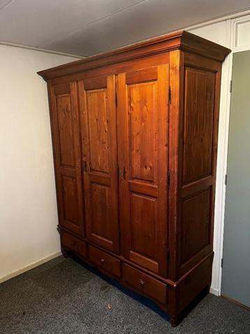 Kledingkast | linnenkast | grenen | vintage beschikbaar voor biedingen