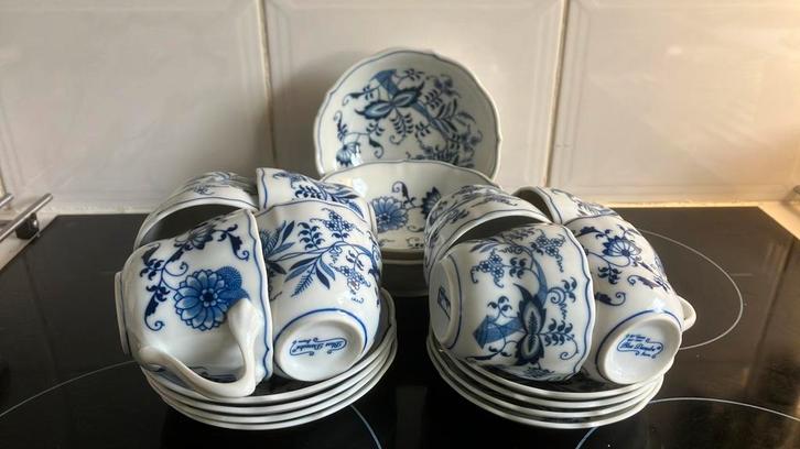 BLUE DANUBE kop en schotels, papbordjes verkocht, Huis en Inrichting, Keuken | Servies, Zo goed als nieuw, Kop(pen) en/of Schotel(s)