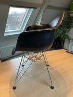 6 Kuipstoelen - 5 Zwart, 1 Wit, Huis en Inrichting, Ophalen, Kunststof, Gebruikt, Zwart