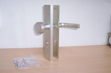 Div. Lips SKG veiligheidsbeslag/schilden PC 72 mm beschikbaar voor biedingen