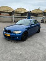 BMW 1-Serie 2.0 123D 3DR 2008 Blauw, Auto's, Achterwielaandrijving, 1995 cc, Zwart, 4 cilinders