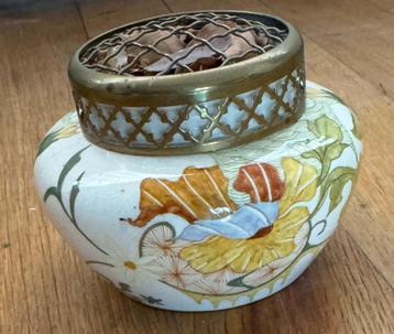 Potpourri potje beschikbaar voor biedingen