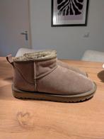 Ugg Ultra Mini Beige/Taupe - Maat 40 - Nieuwstaat, Kleding | Dames, Schoenen, Ophalen of Verzenden