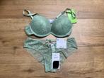 Nieuw sexy groen kanten setje bh 80B en brazilian string M, Kleding | Dames, Ondergoed en Lingerie, Groen, Ophalen of Verzenden