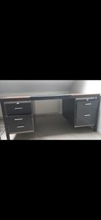 Vintage jaren 70 Gispen bureau., Huis en Inrichting, Bureaus, Ophalen, Zo goed als nieuw